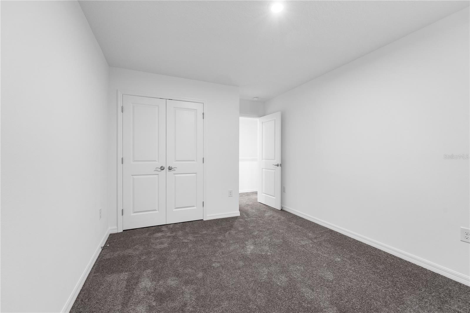 RESERVE AT COUNTRY CLUB LAKES ESTATES - Residential