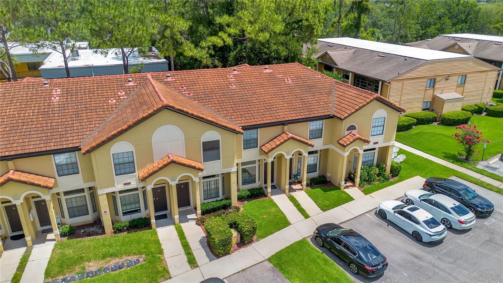 RESERVE/LAKEVIEW CONDO - Residential