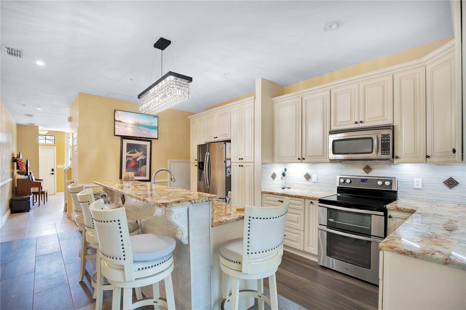 RESERVE/LAKEVIEW CONDO - Residential