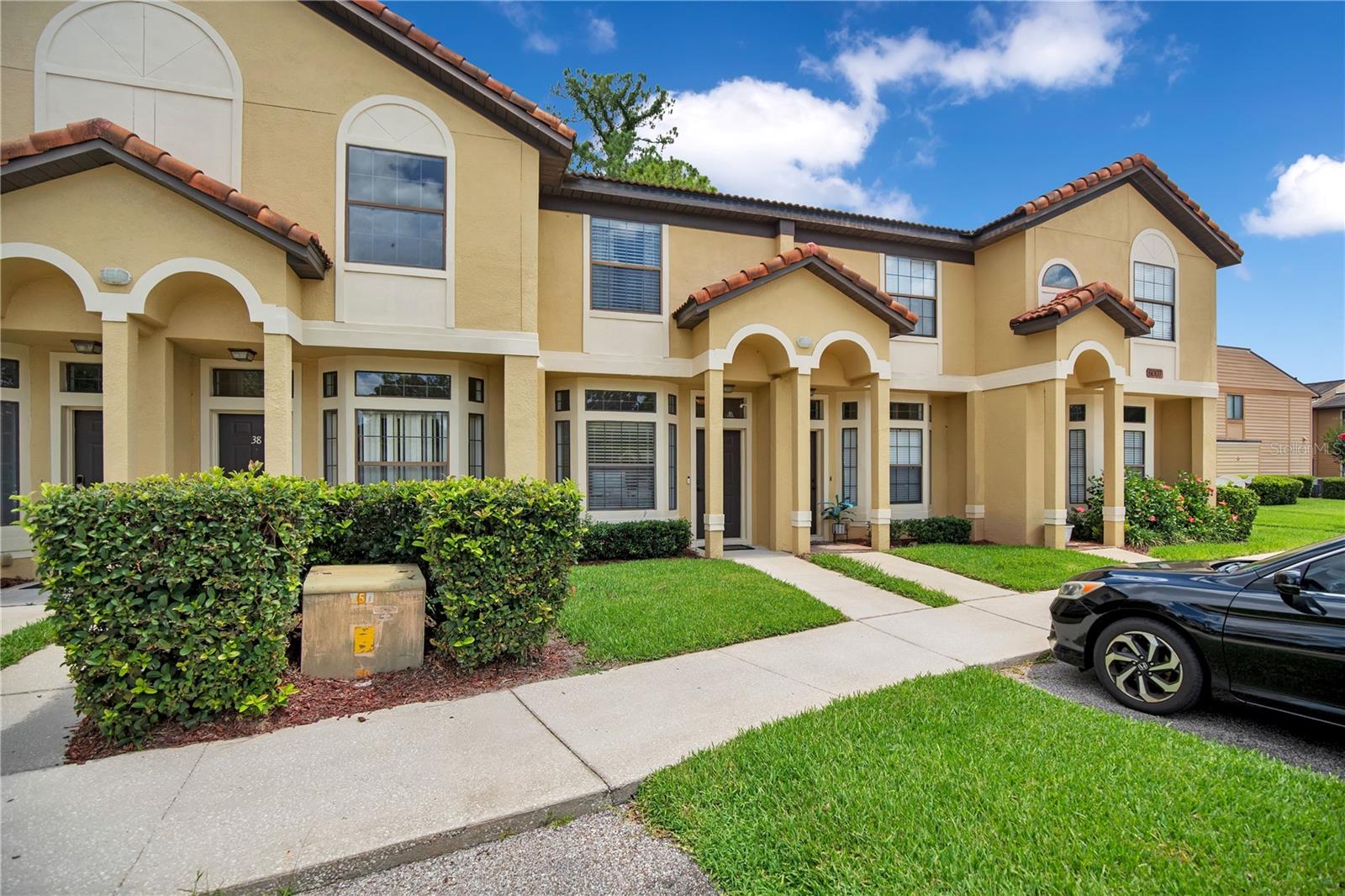 RESERVE/LAKEVIEW CONDO - Residential