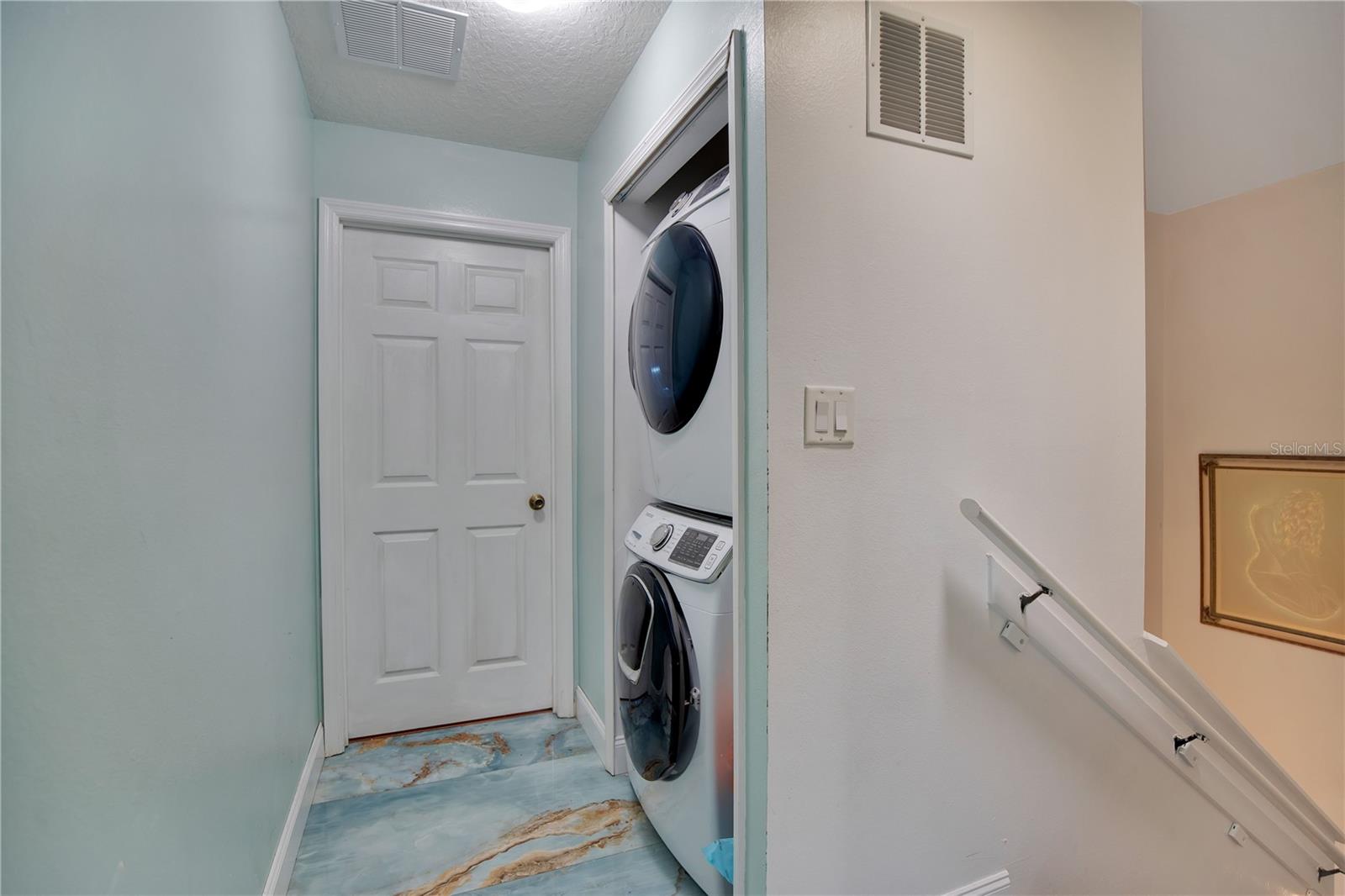 RESERVE/LAKEVIEW CONDO - Residential