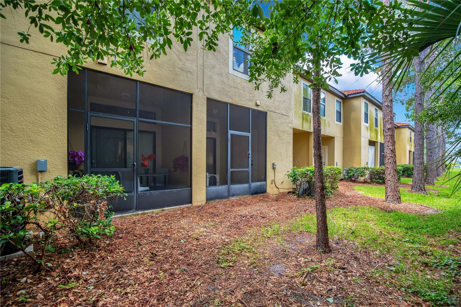 RESERVE/LAKEVIEW CONDO - Residential