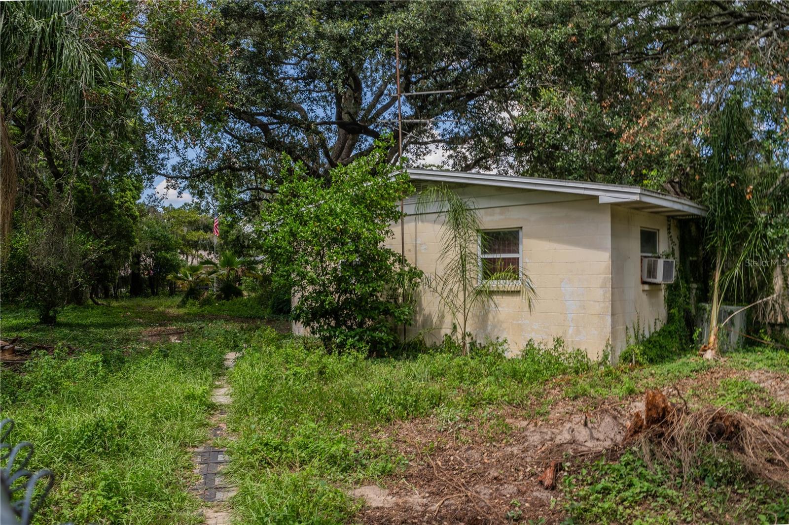 UNPLATTED - Residential