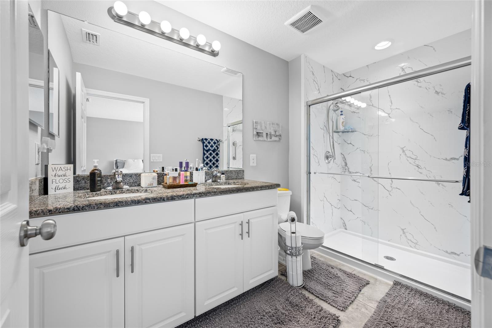OAK CREEK - Residential