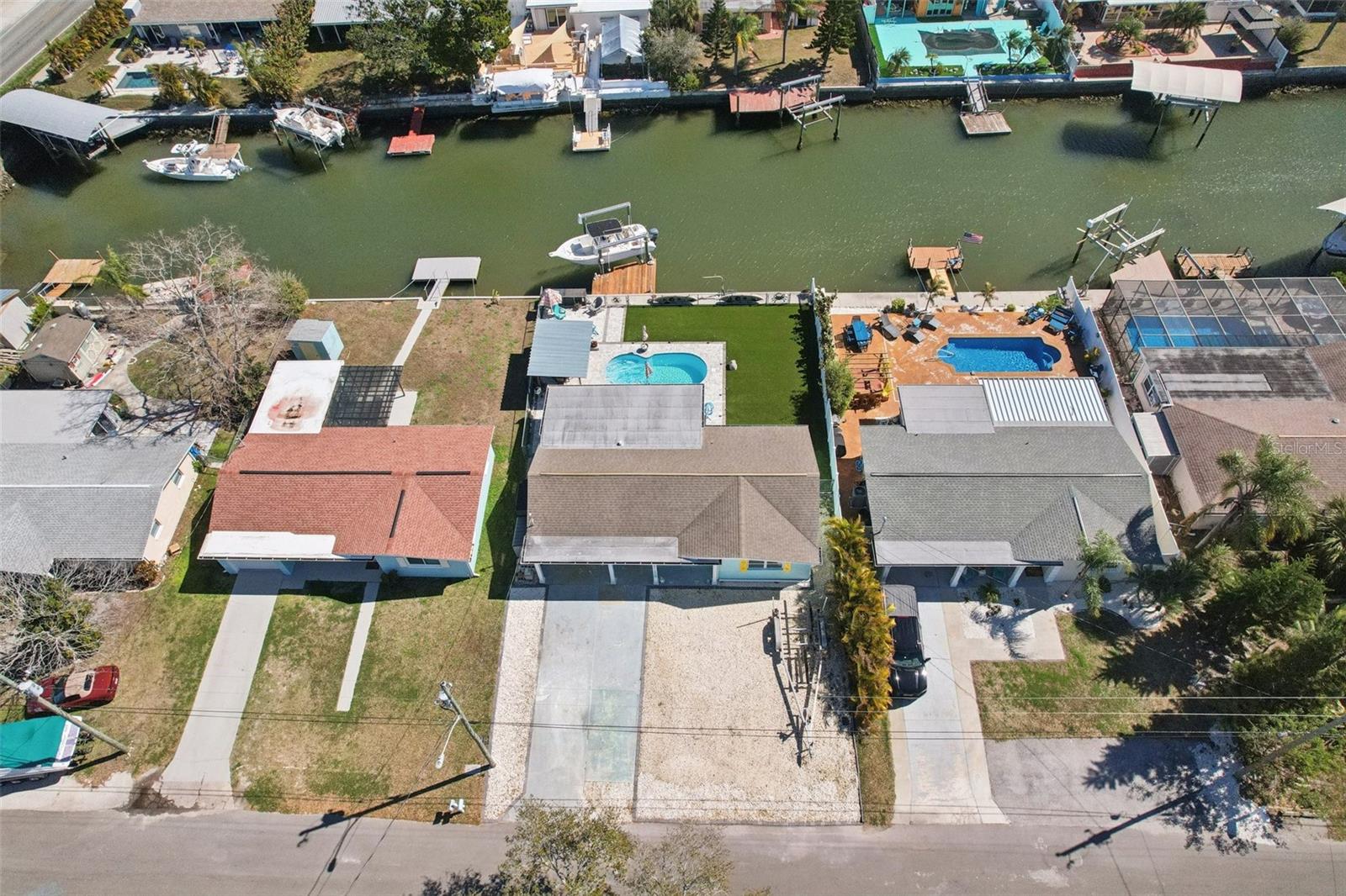 HUDSON BEACH ESTATES - Residential