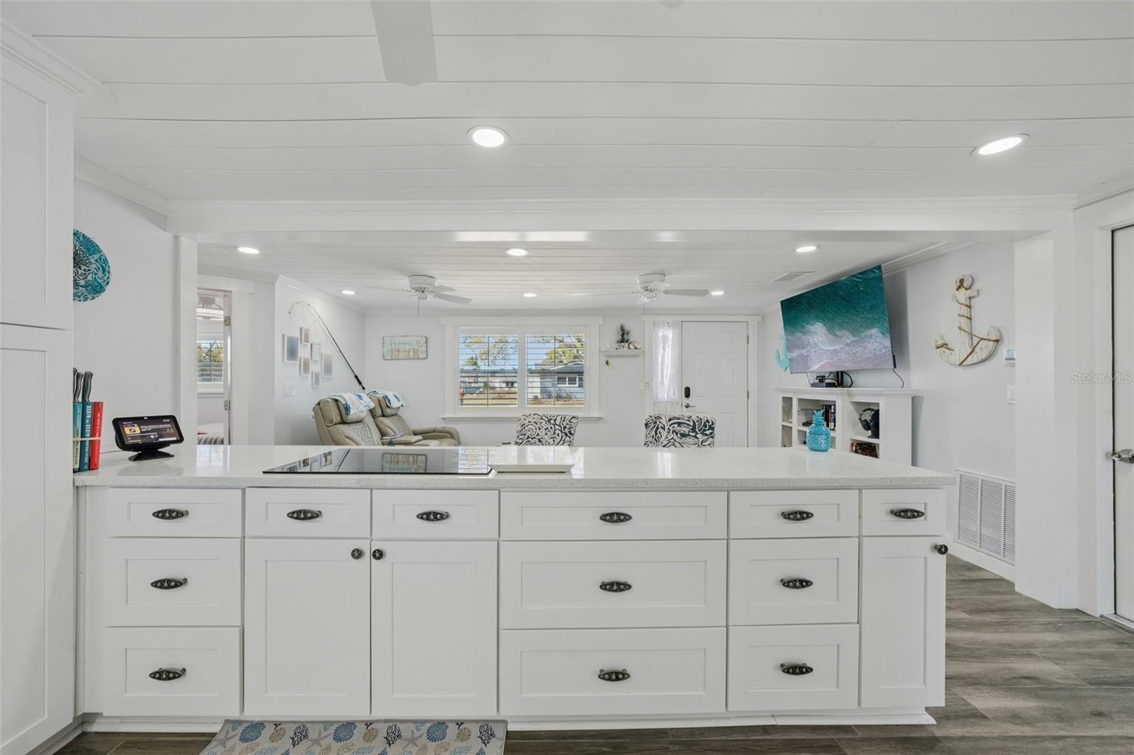 HUDSON BEACH ESTATES - Residential