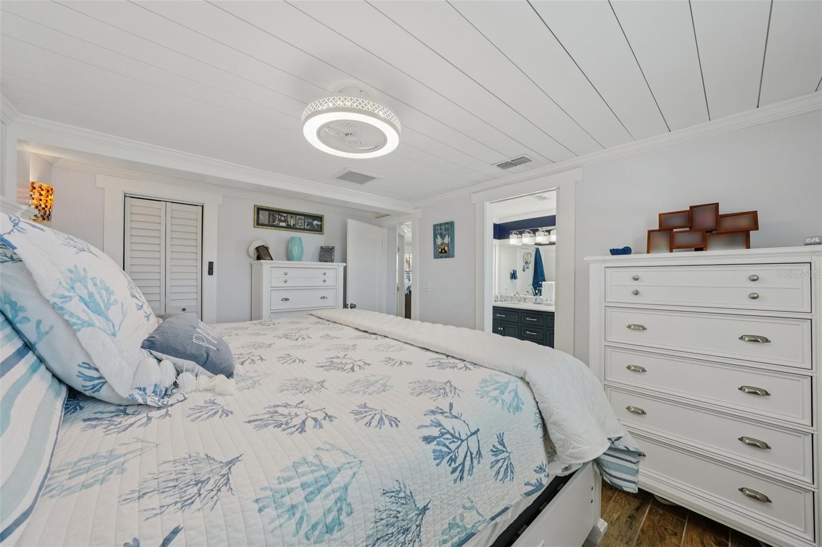 HUDSON BEACH ESTATES - Residential