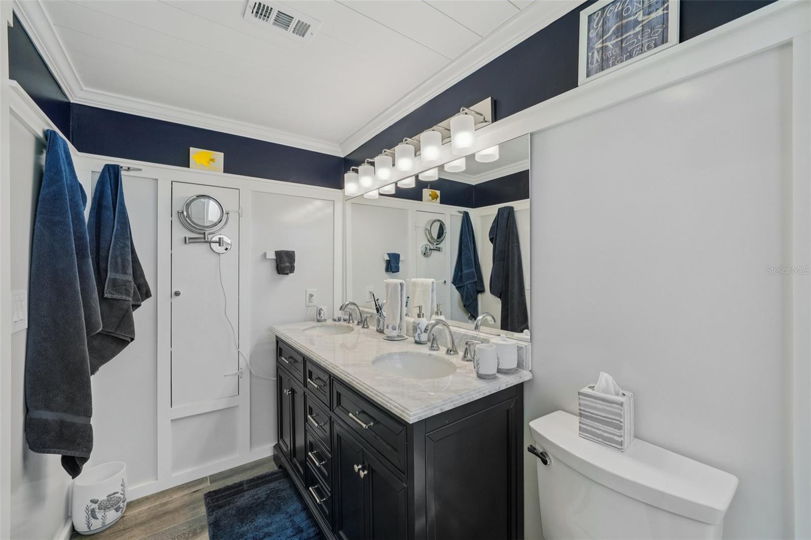 HUDSON BEACH ESTATES - Residential
