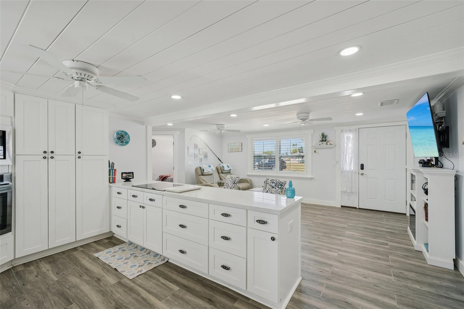 HUDSON BEACH ESTATES - Residential