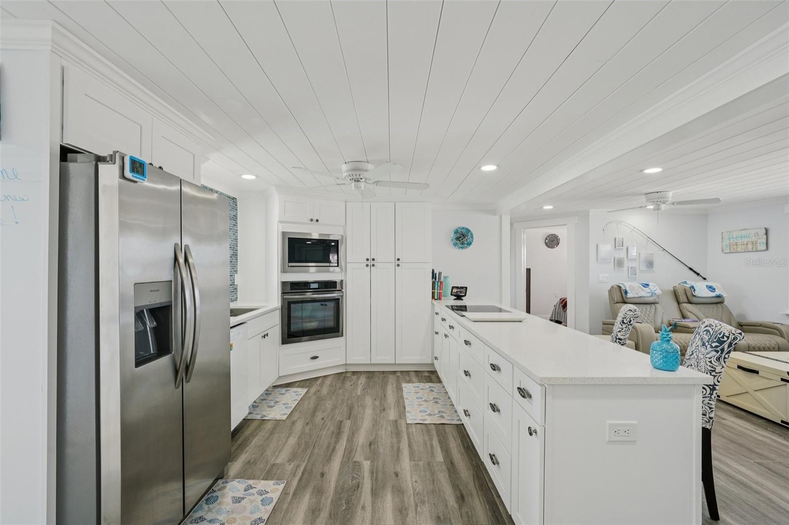 HUDSON BEACH ESTATES - Residential