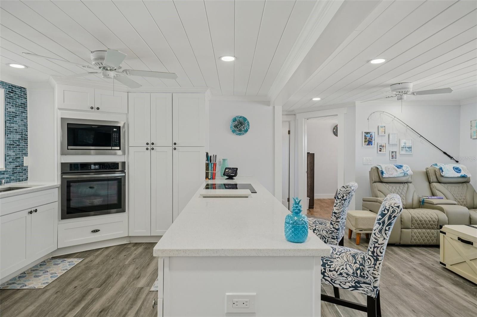 HUDSON BEACH ESTATES - Residential