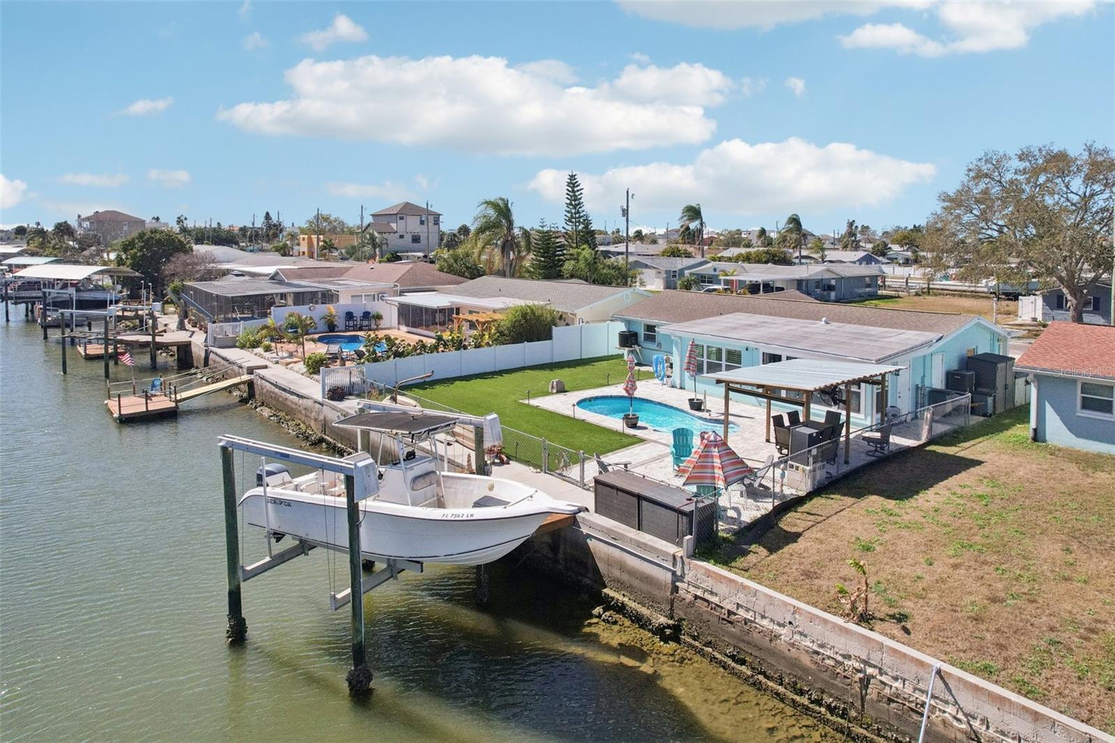 HUDSON BEACH ESTATES - Residential