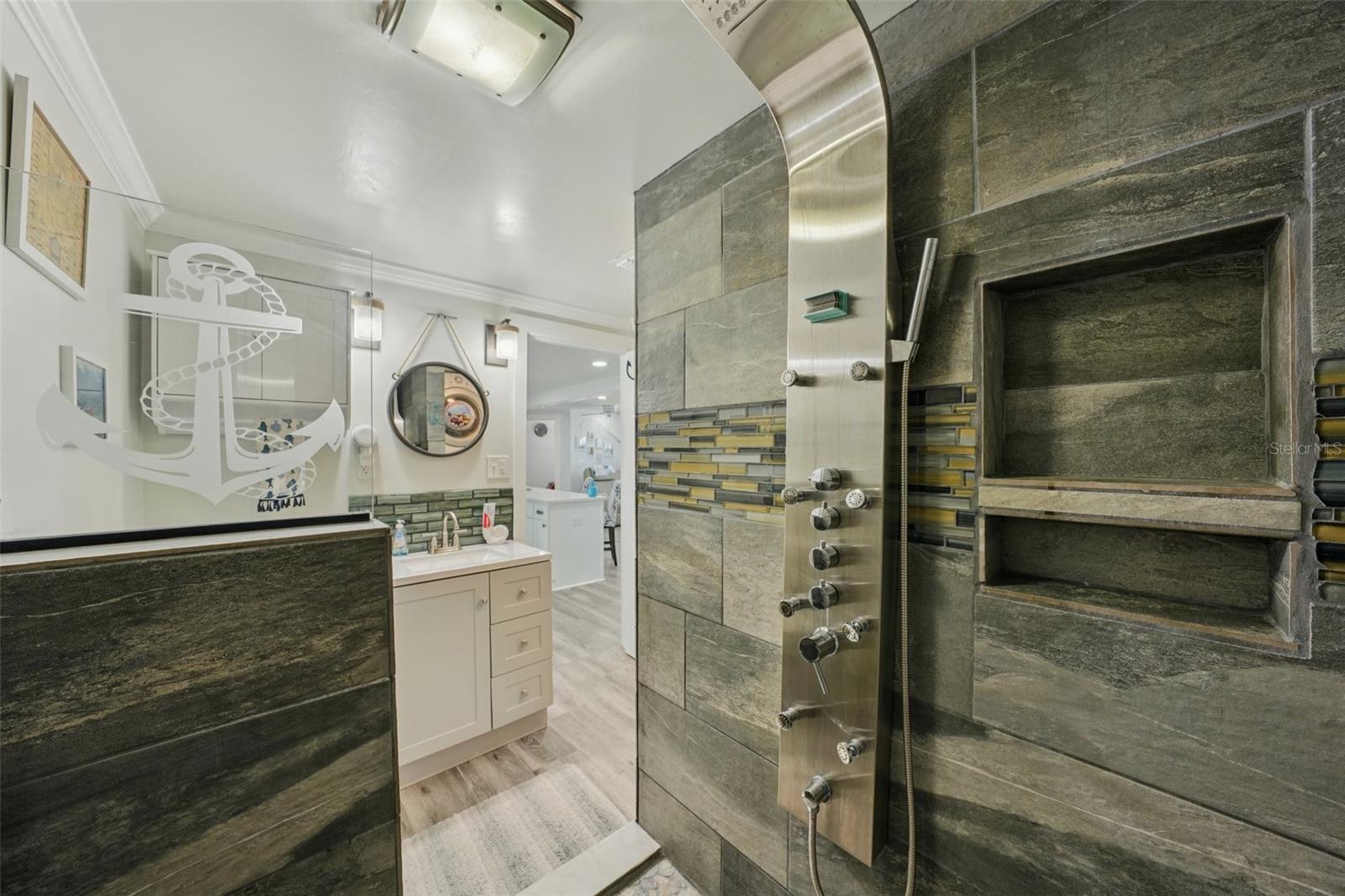 HUDSON BEACH ESTATES - Residential