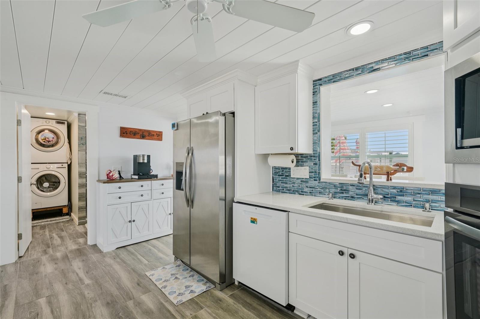 HUDSON BEACH ESTATES - Residential