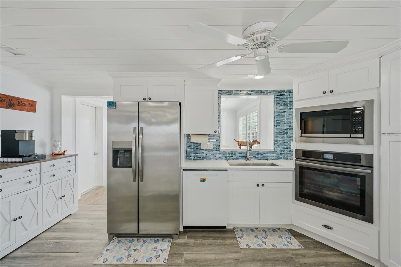HUDSON BEACH ESTATES - Residential