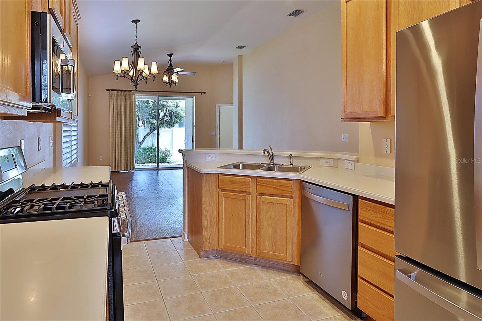 MEADOW POINTE 03 PH 01 UNIT 1C-2 - Residential