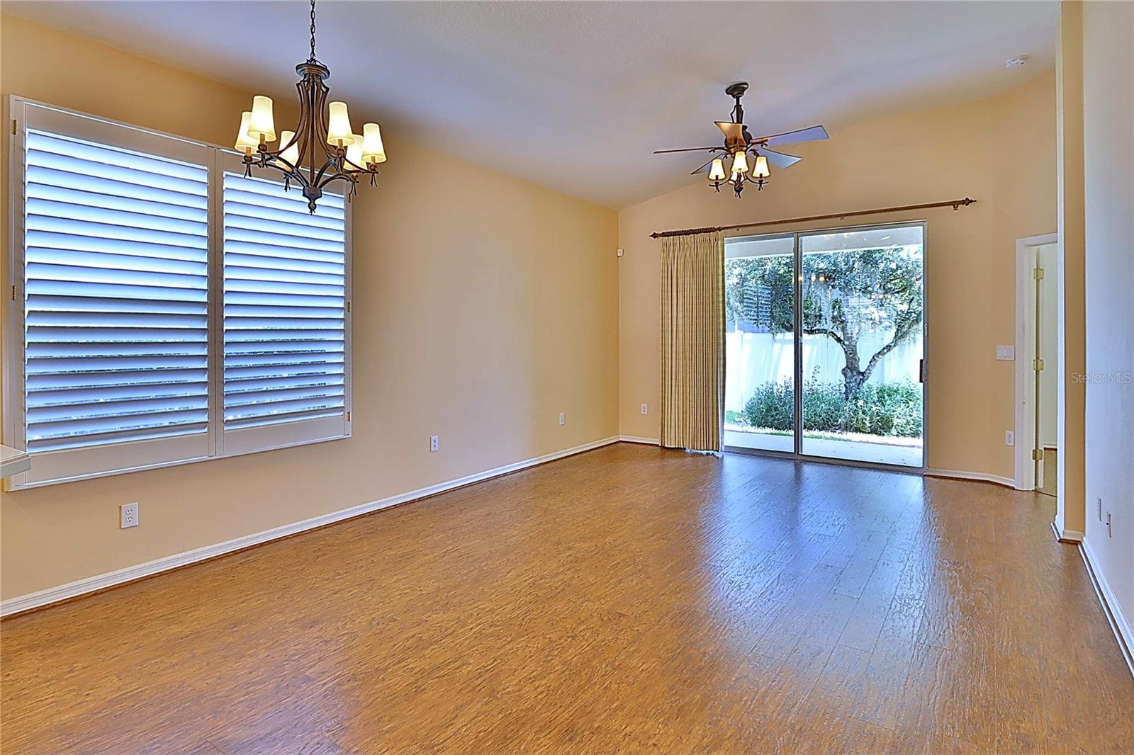 MEADOW POINTE 03 PH 01 UNIT 1C-2 - Residential