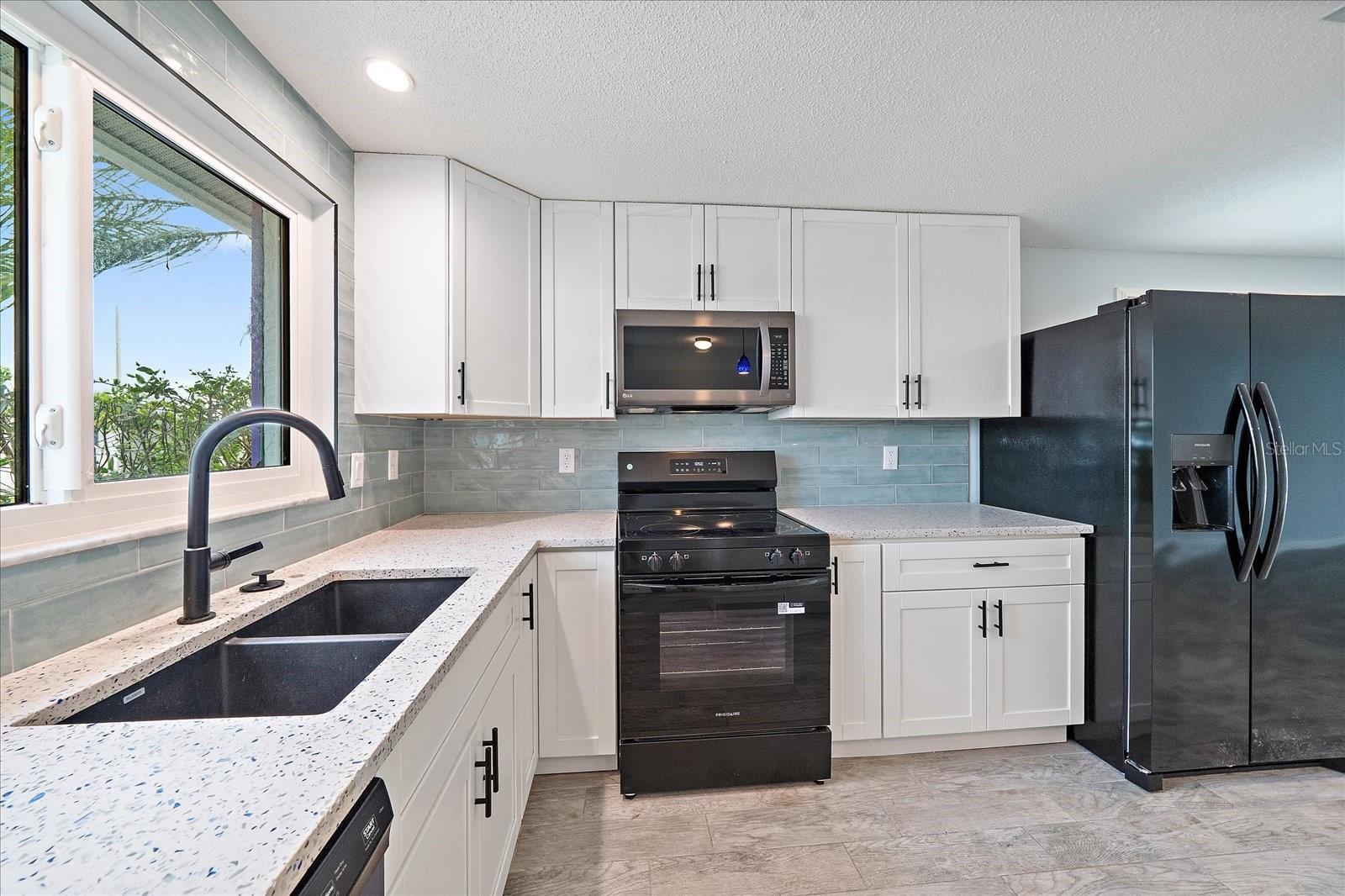 SPANISH MAIN YACHT CLUB CONDO - Residential Lease