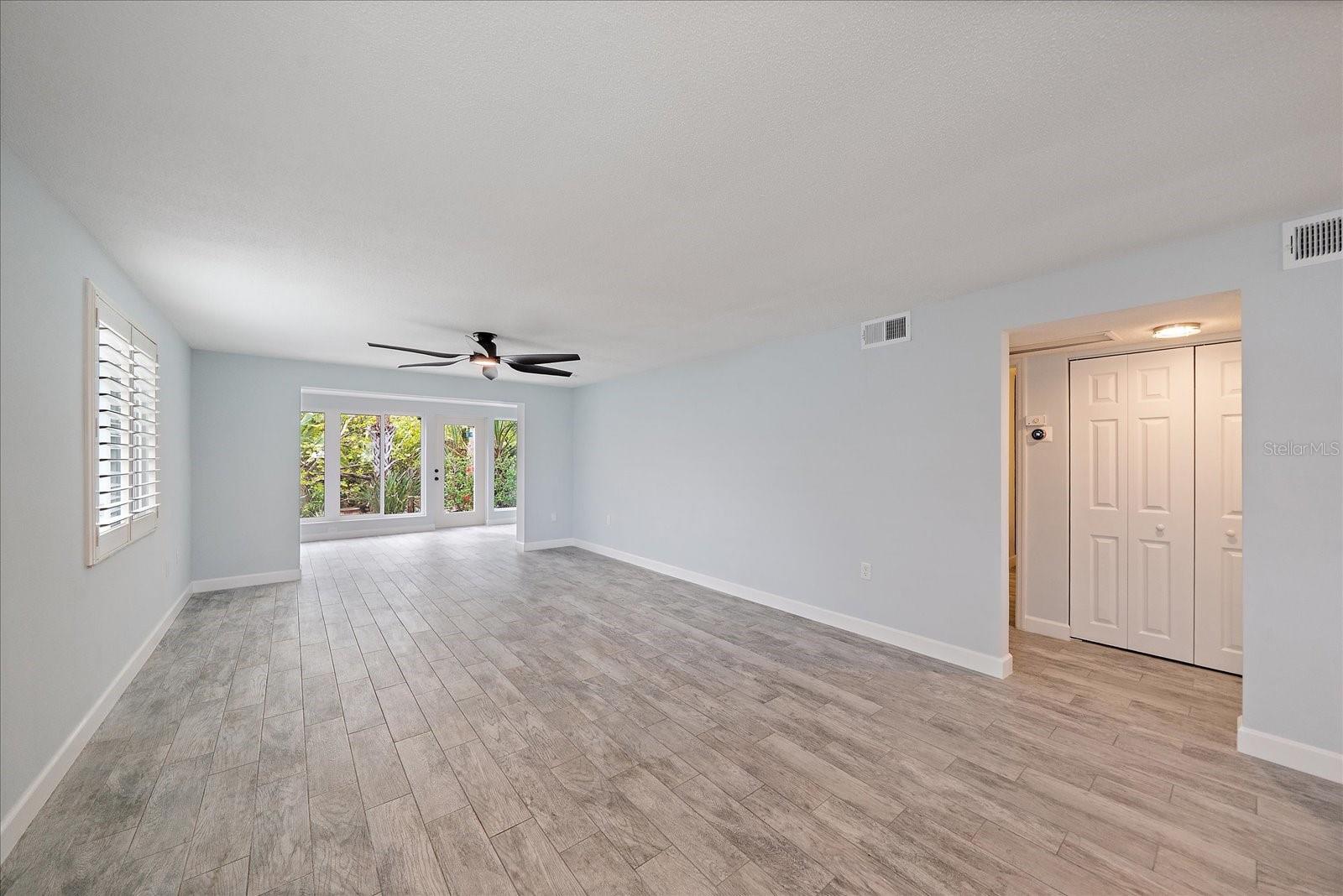 SPANISH MAIN YACHT CLUB CONDO - Residential Lease