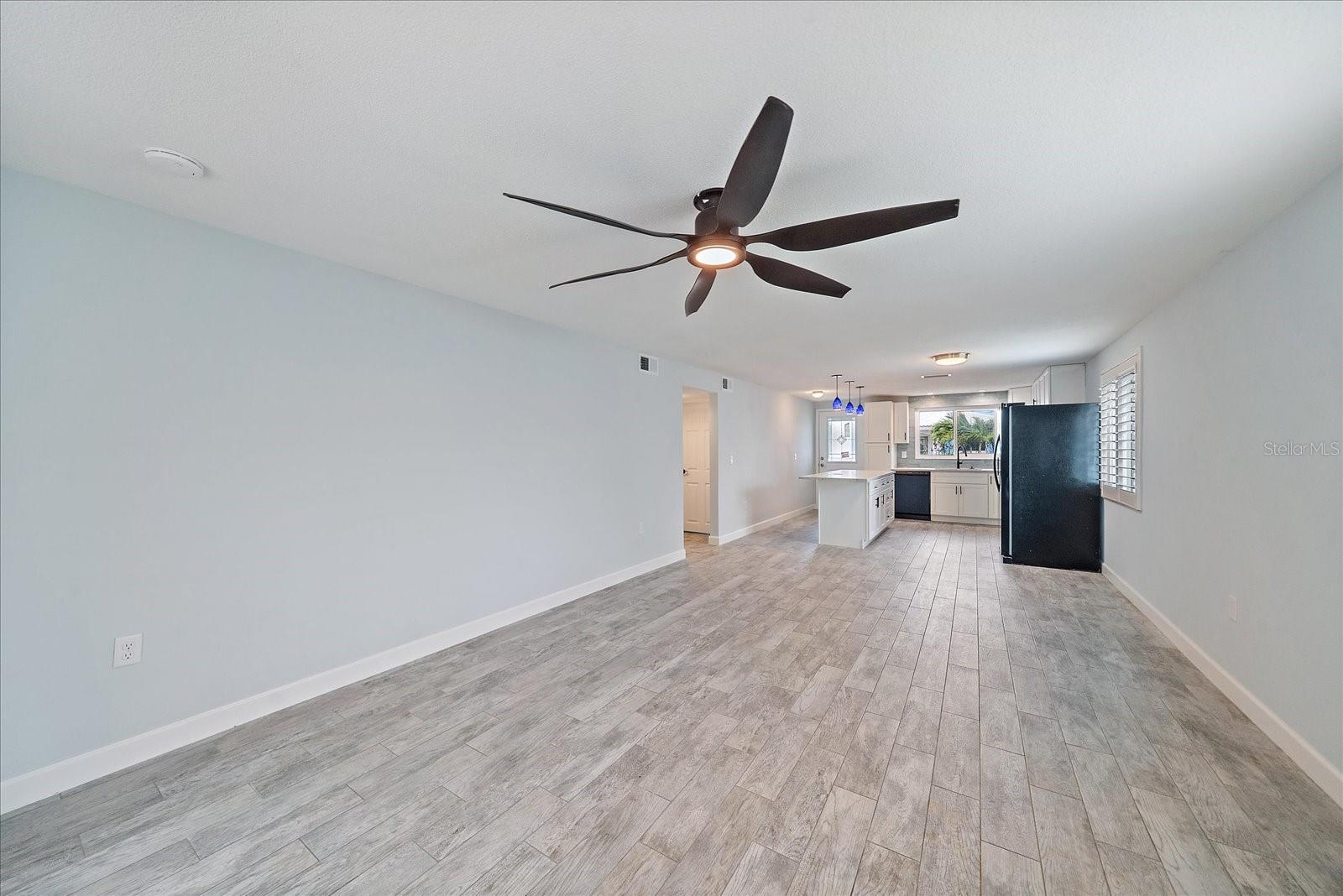 SPANISH MAIN YACHT CLUB CONDO - Residential Lease
