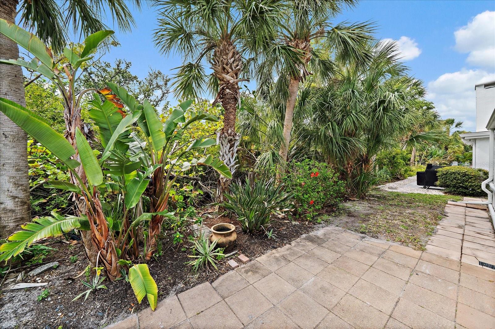 SPANISH MAIN YACHT CLUB CONDO - Residential Lease