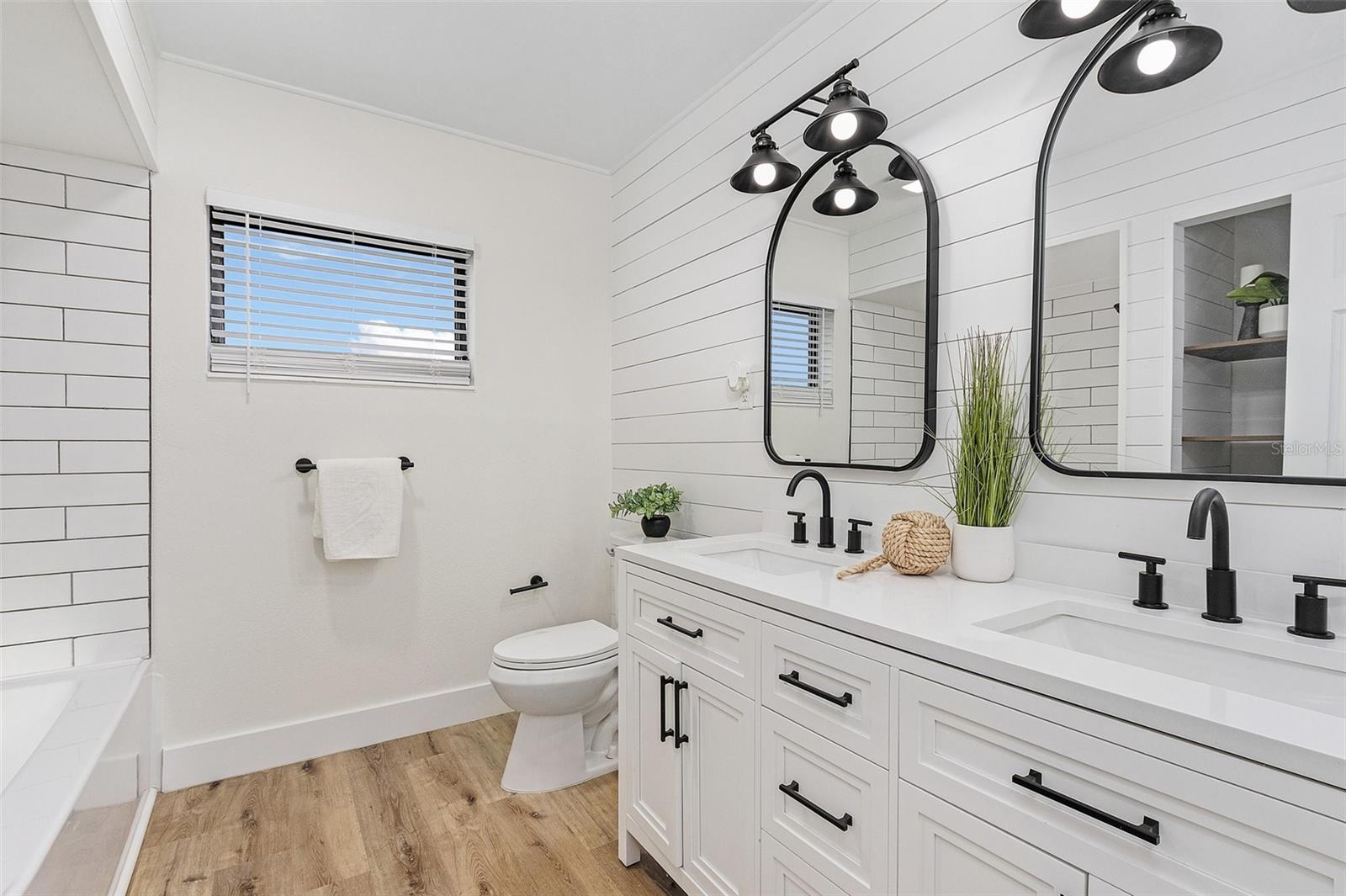 PUNTA GORDA ISLES SEC 04 - Residential