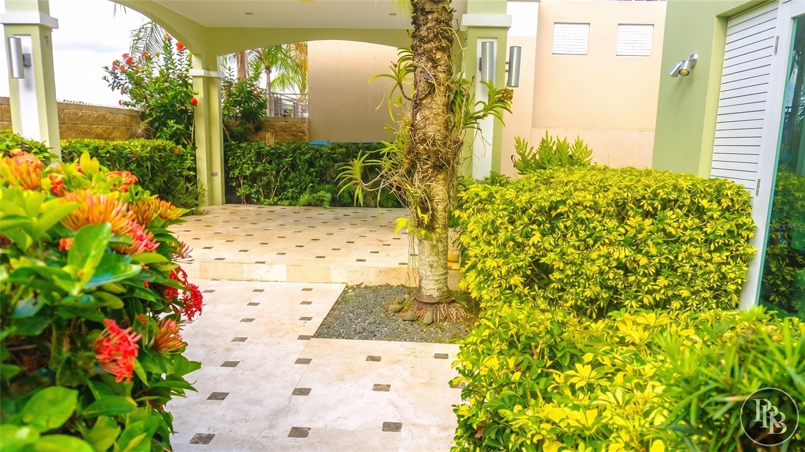 MONTE VERDE REAL DEVELOPMENT - Residential