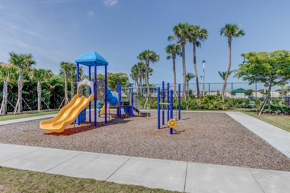 TOSCANA ISLES - Residential