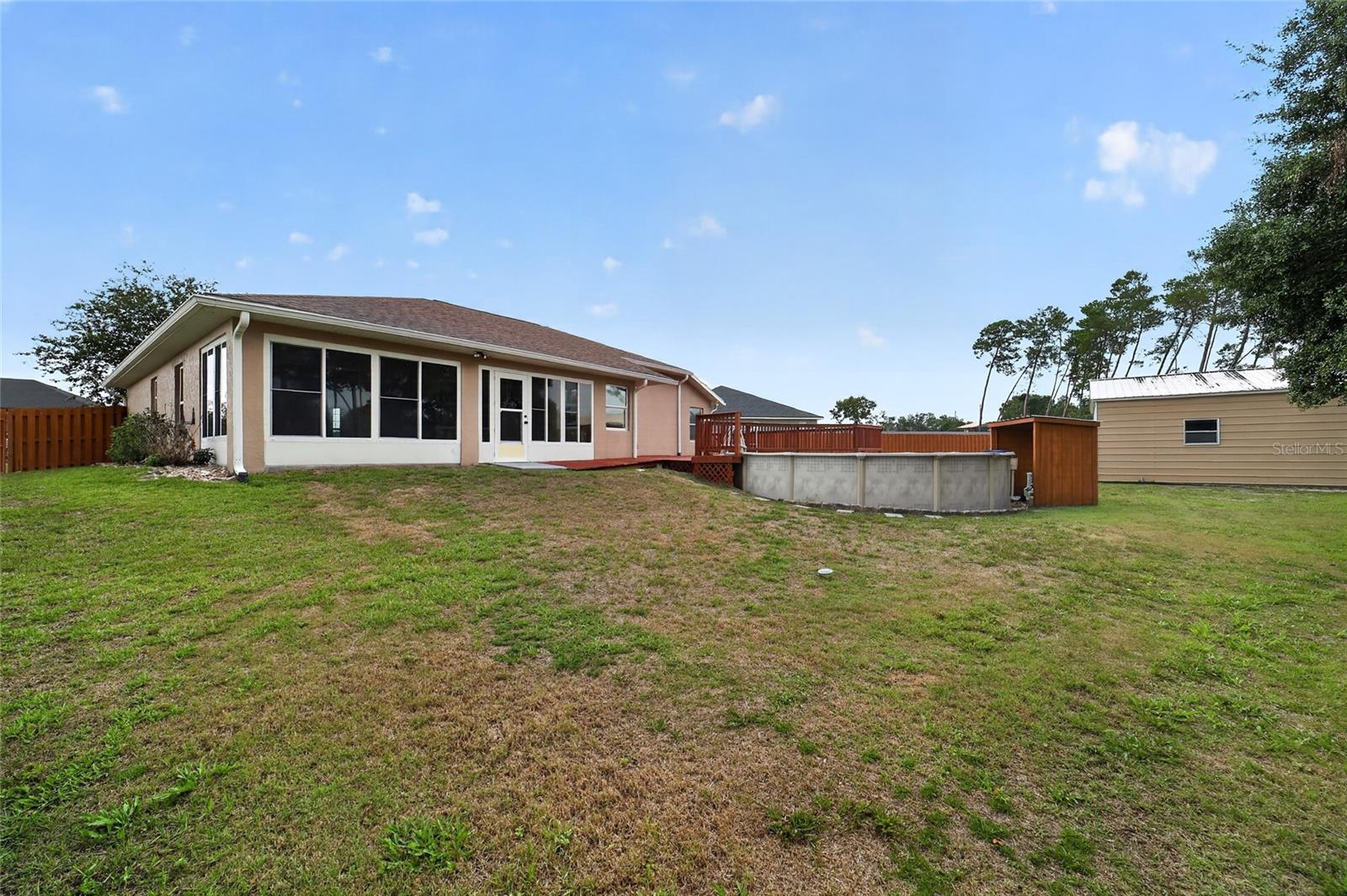 OCALA WATERWAY ESTATE - Residential Lease