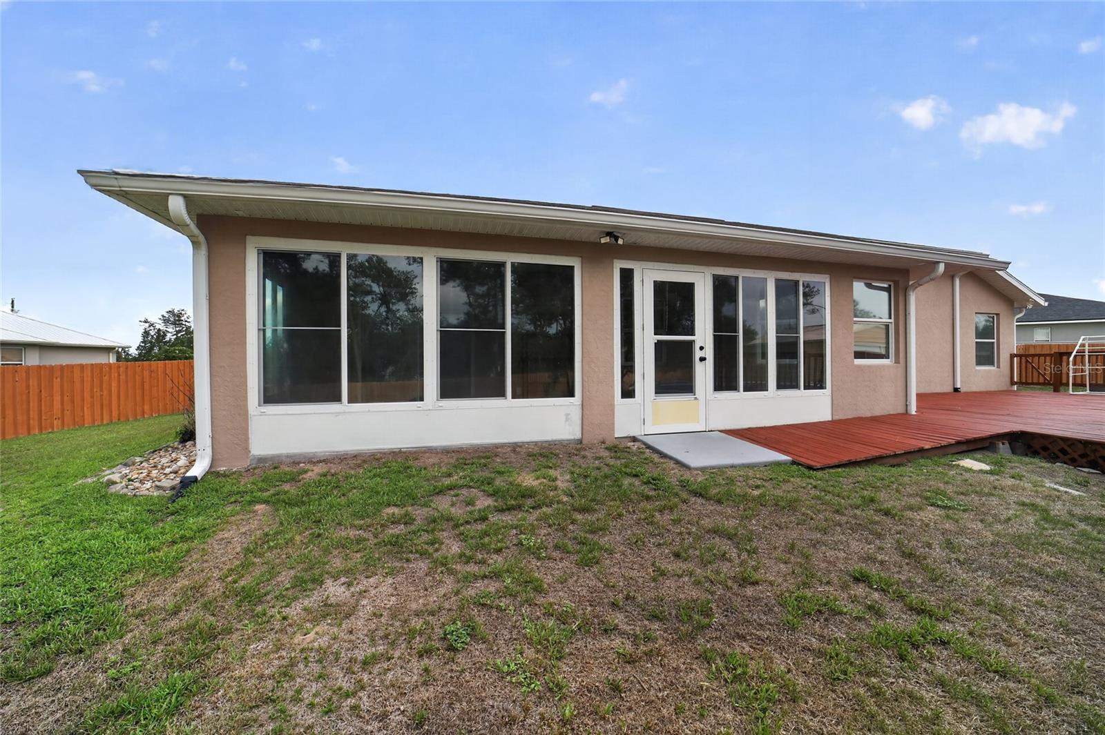 OCALA WATERWAY ESTATE - Residential Lease
