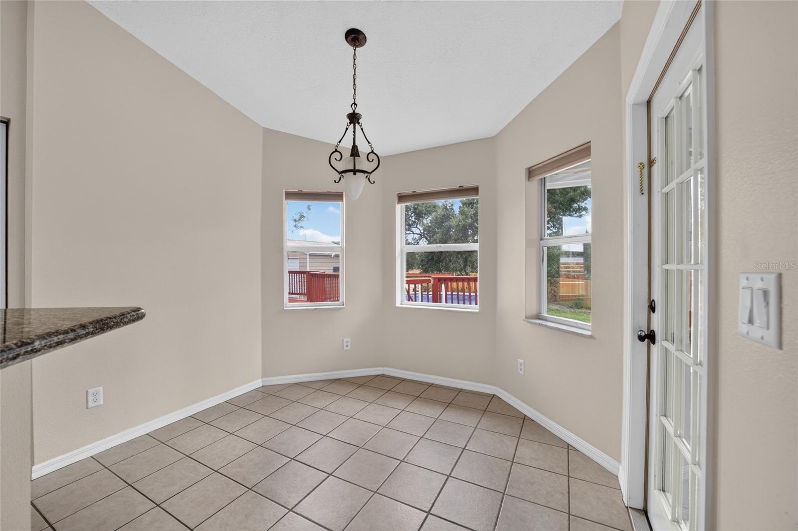 OCALA WATERWAY ESTATE - Residential Lease