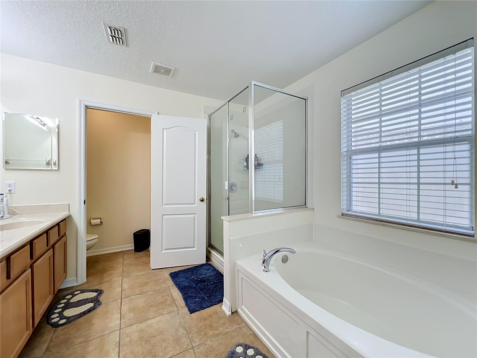 PROVENANCE - Residential Lease