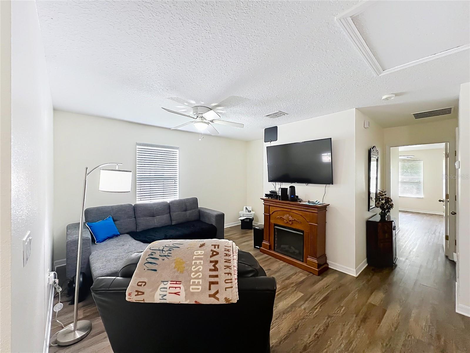 PROVENANCE - Residential Lease