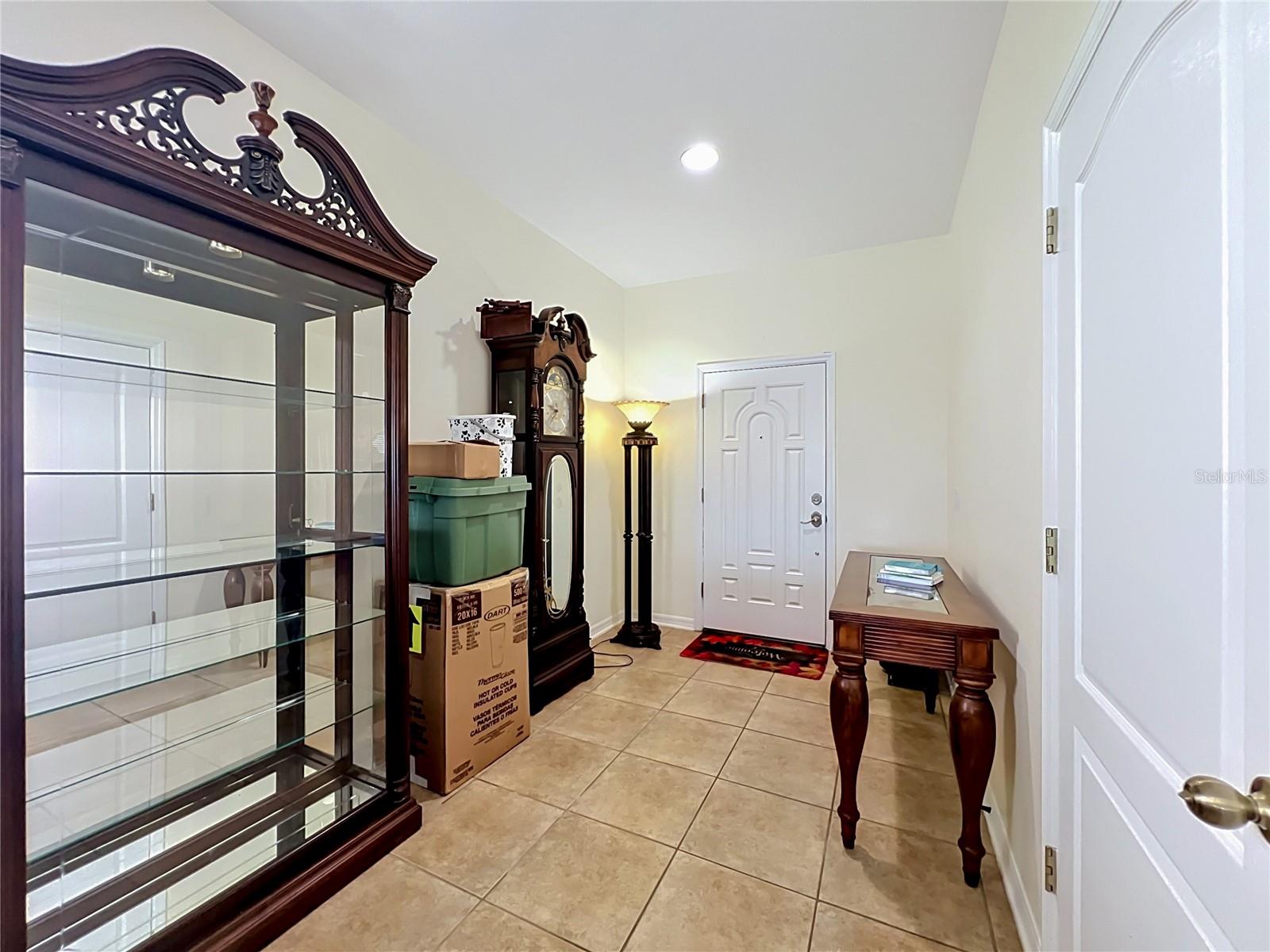 PROVENANCE - Residential Lease