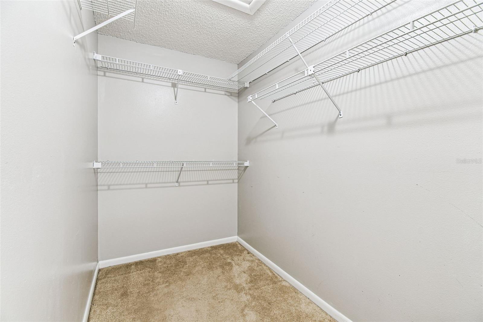 PINE GROVE CONDO AT BLOOMINGDALE - Residential