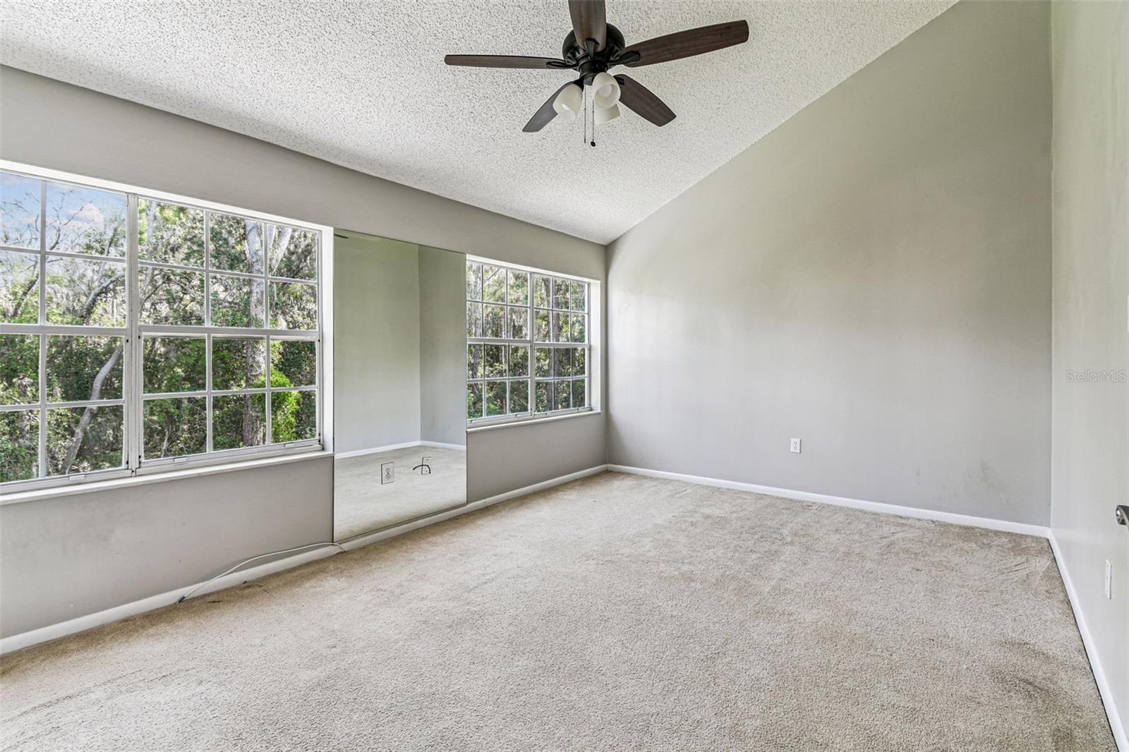 PINE GROVE CONDO AT BLOOMINGDALE - Residential