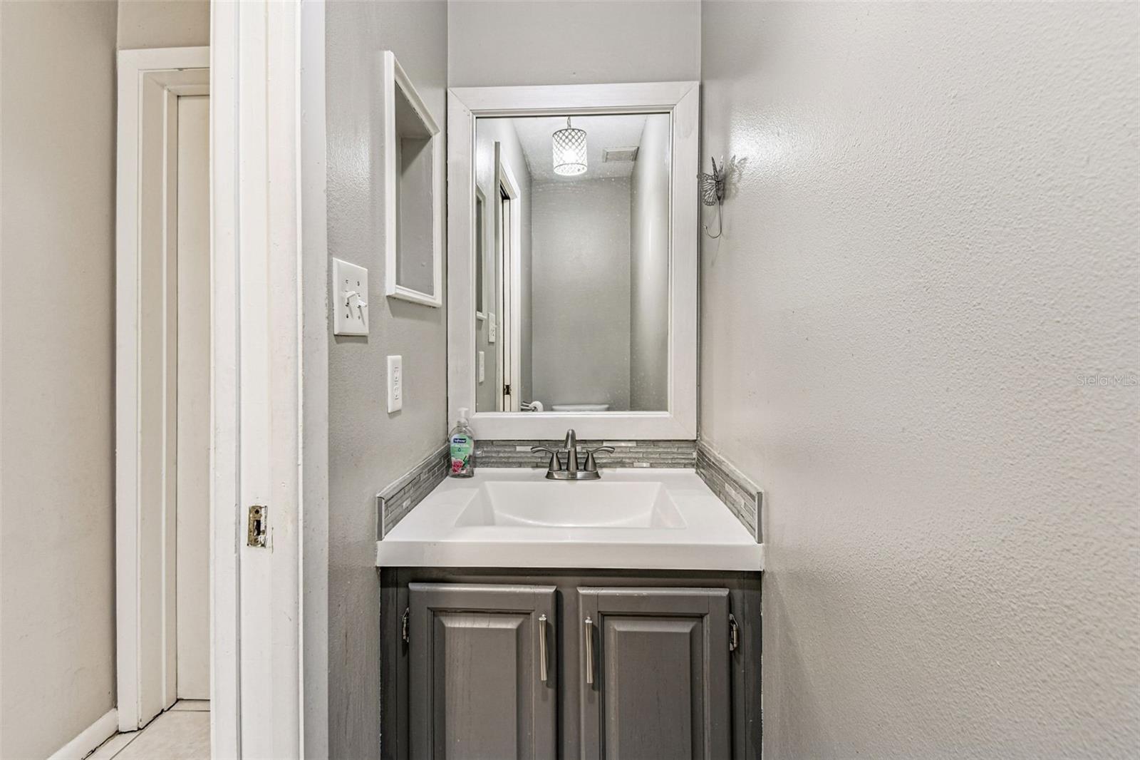 PINE GROVE CONDO AT BLOOMINGDALE - Residential