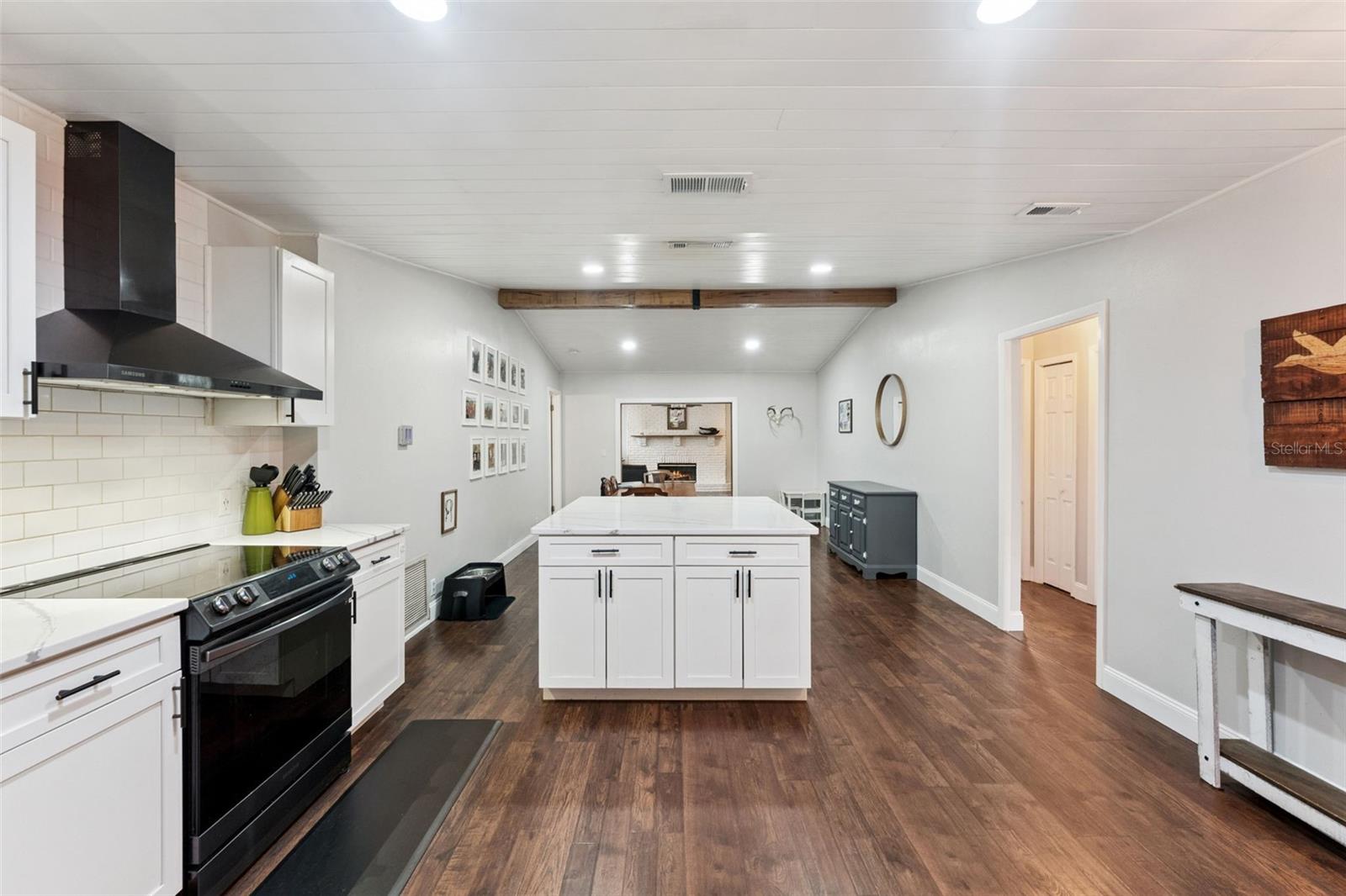 BUTTONS SUB AMD - Residential