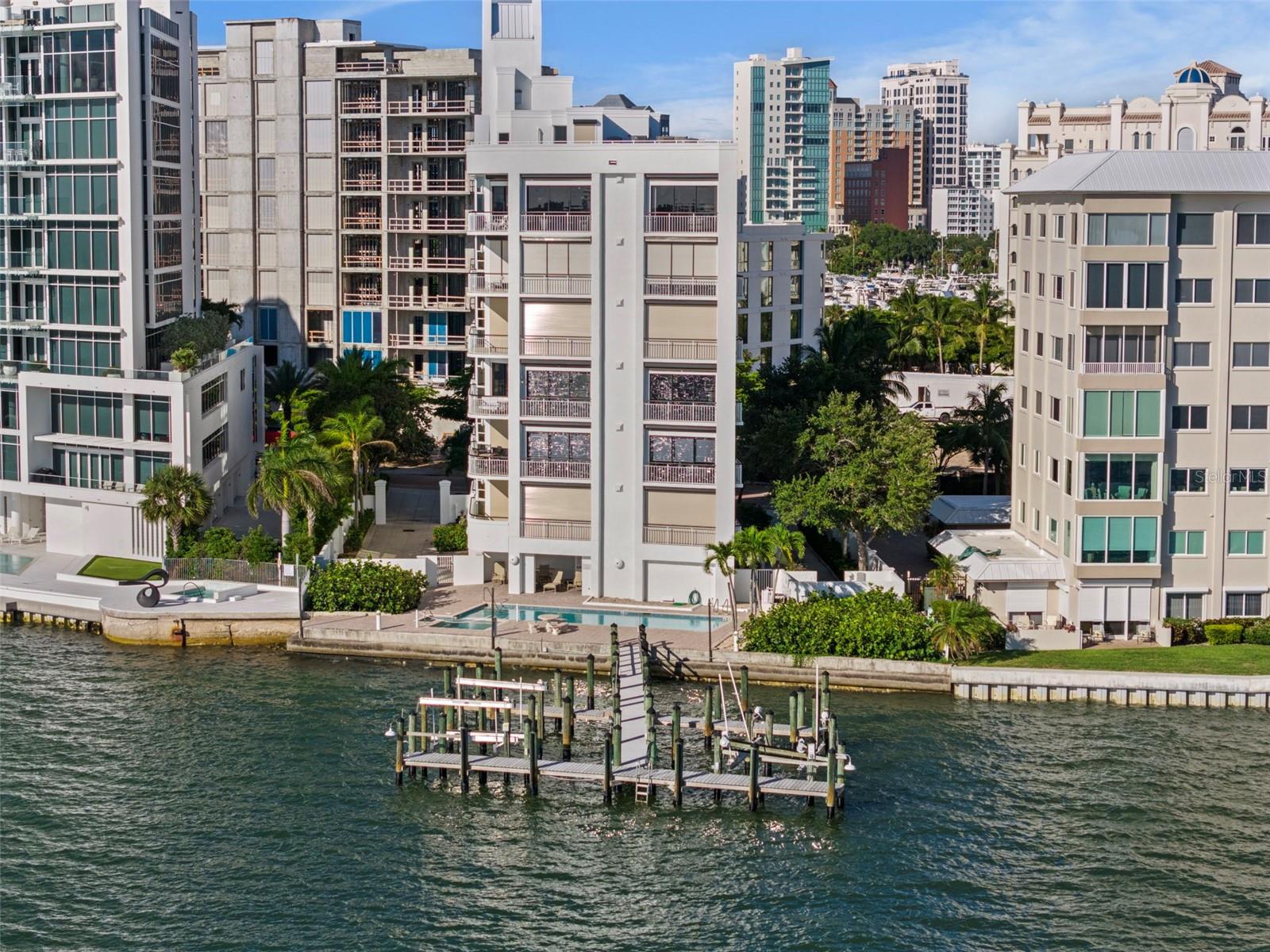 ALTA MER - Residential