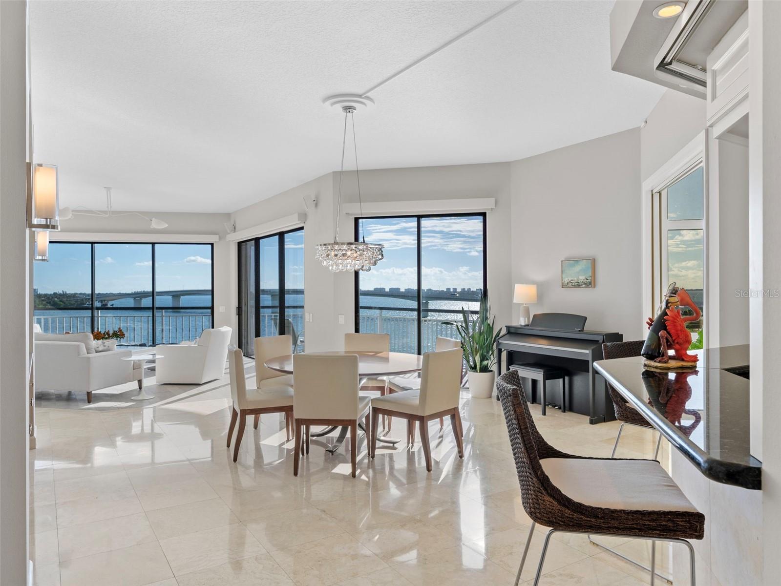 ALTA MER - Residential