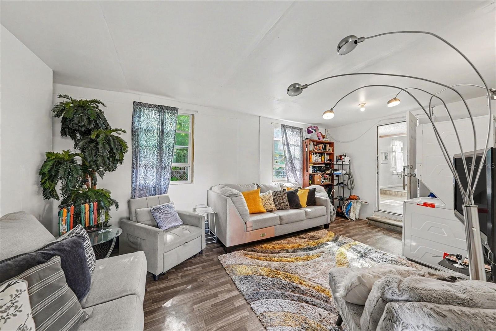 RIDGEWAY - Residential