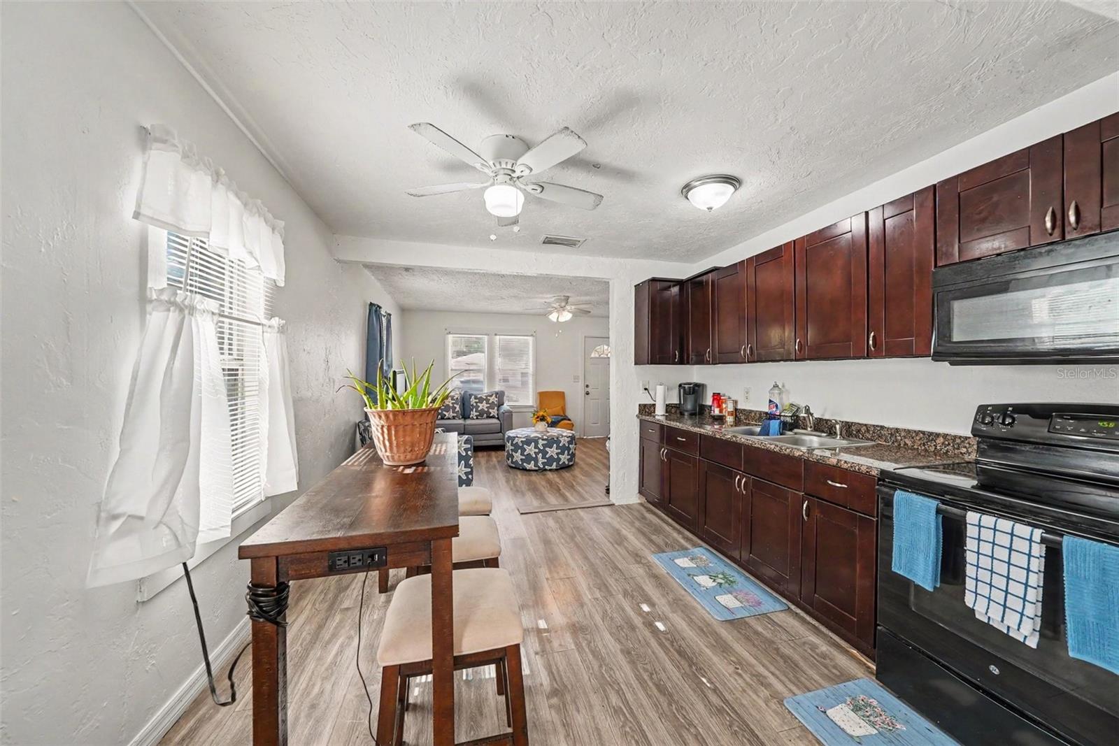 RIDGEWAY - Residential