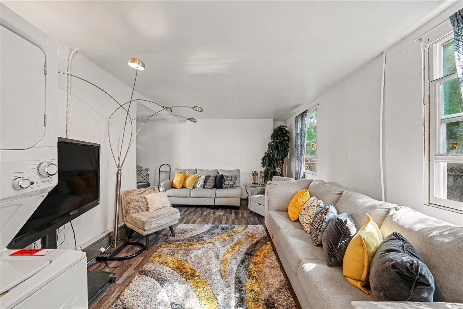 RIDGEWAY - Residential