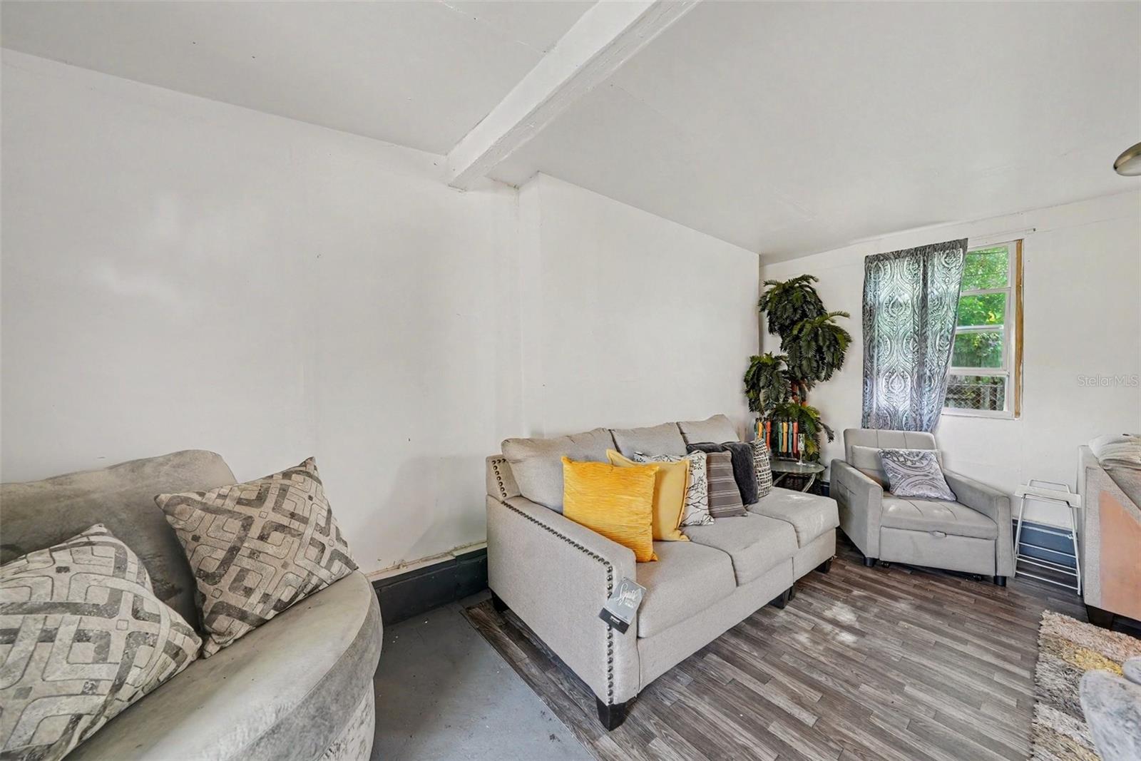 RIDGEWAY - Residential