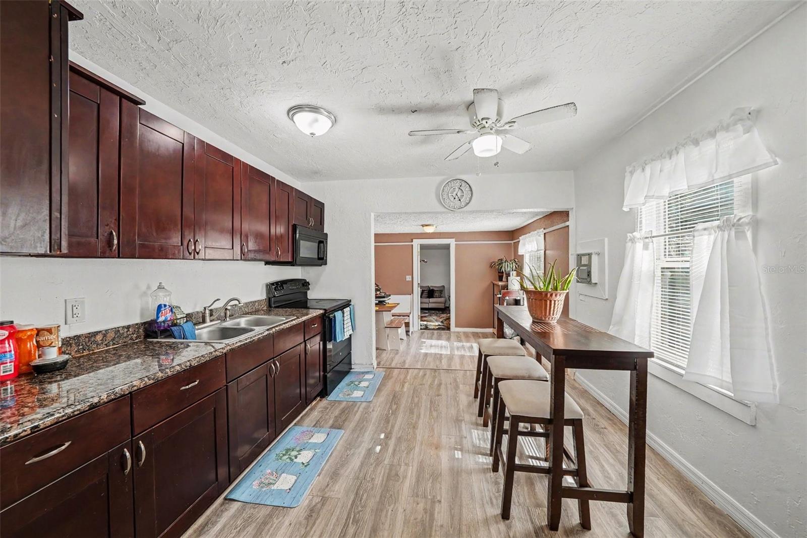 RIDGEWAY - Residential