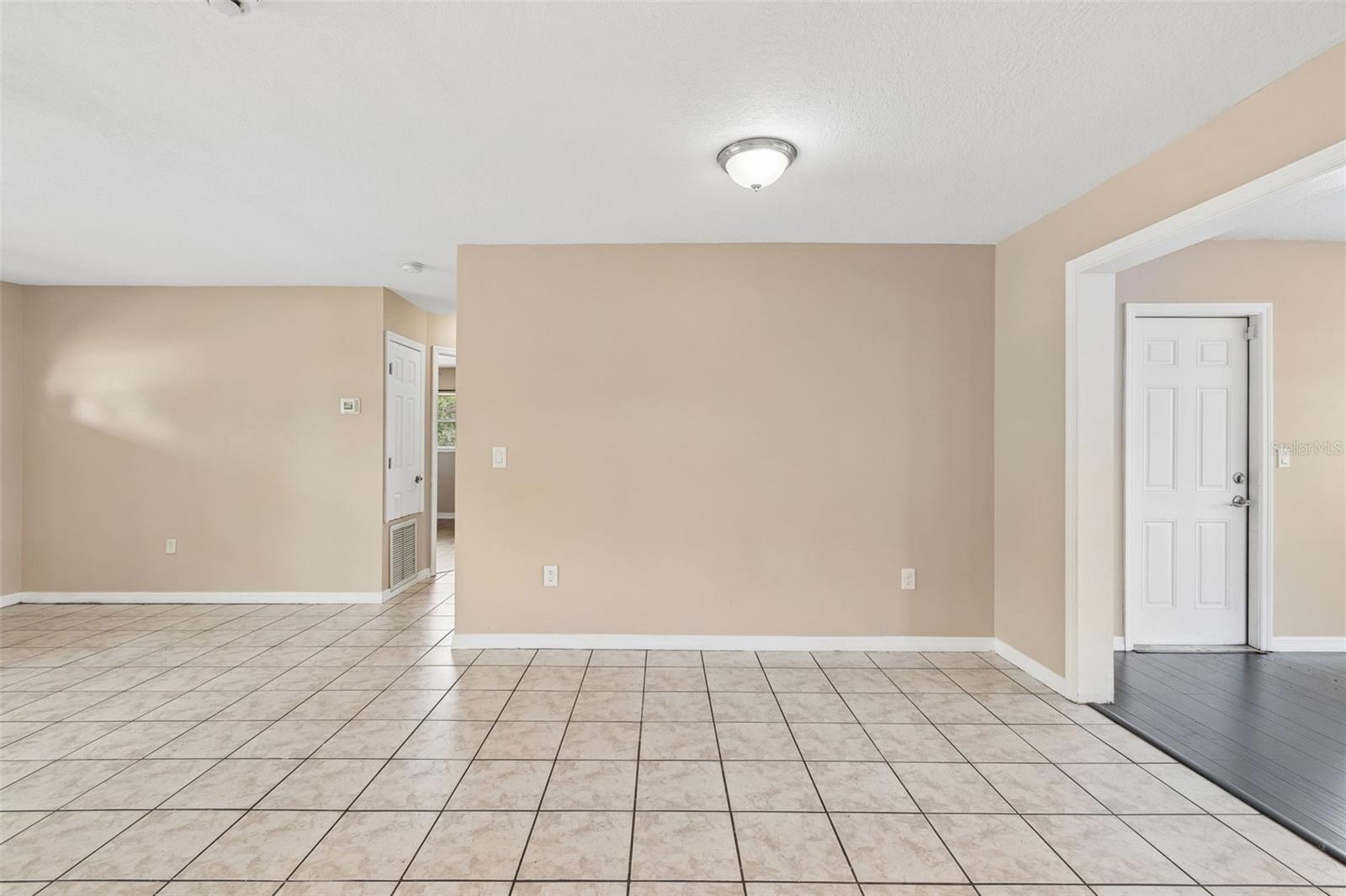 DE SOTO LAKES - Residential