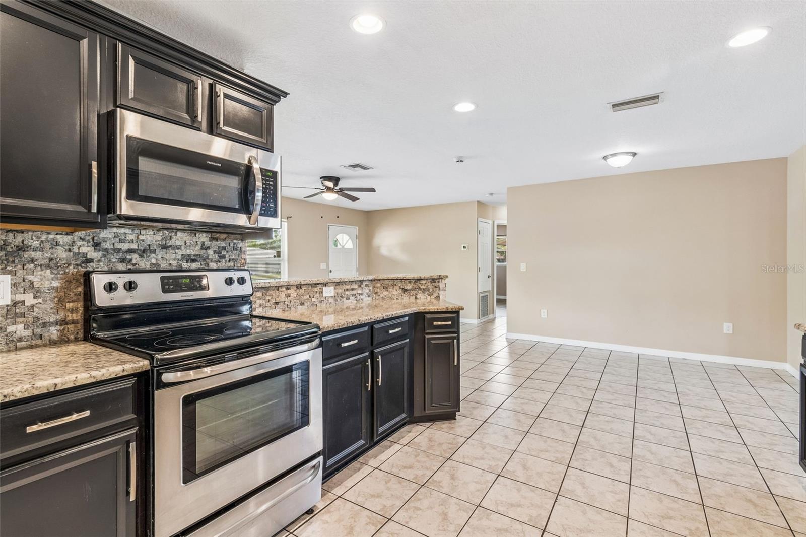 DE SOTO LAKES - Residential
