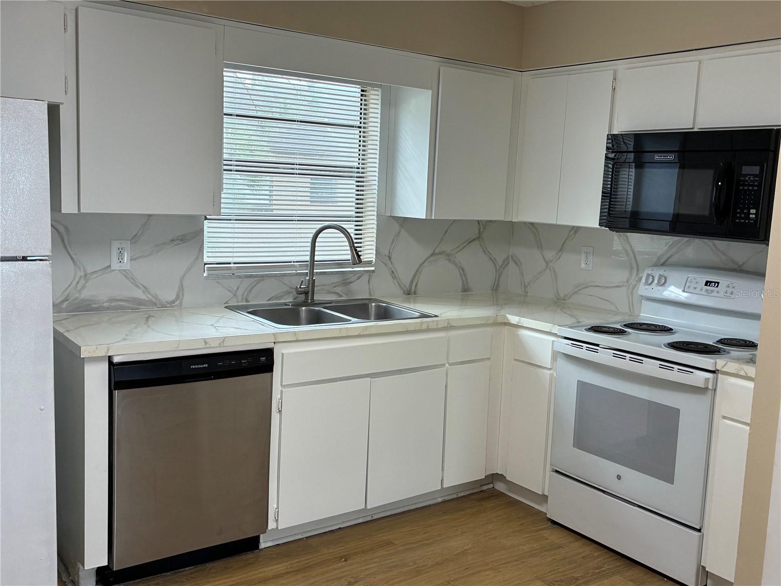 GANDY BLVD PARK 2ND ADD - Residential Lease
