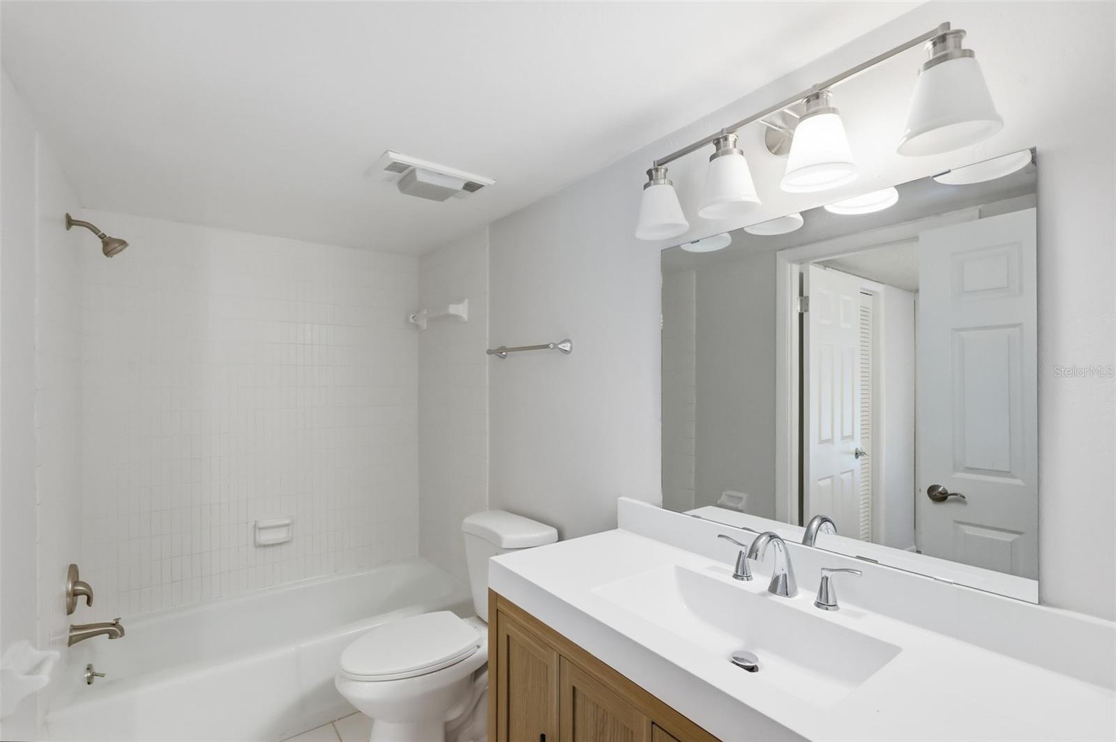 FAIRWAY VILLAS - Residential