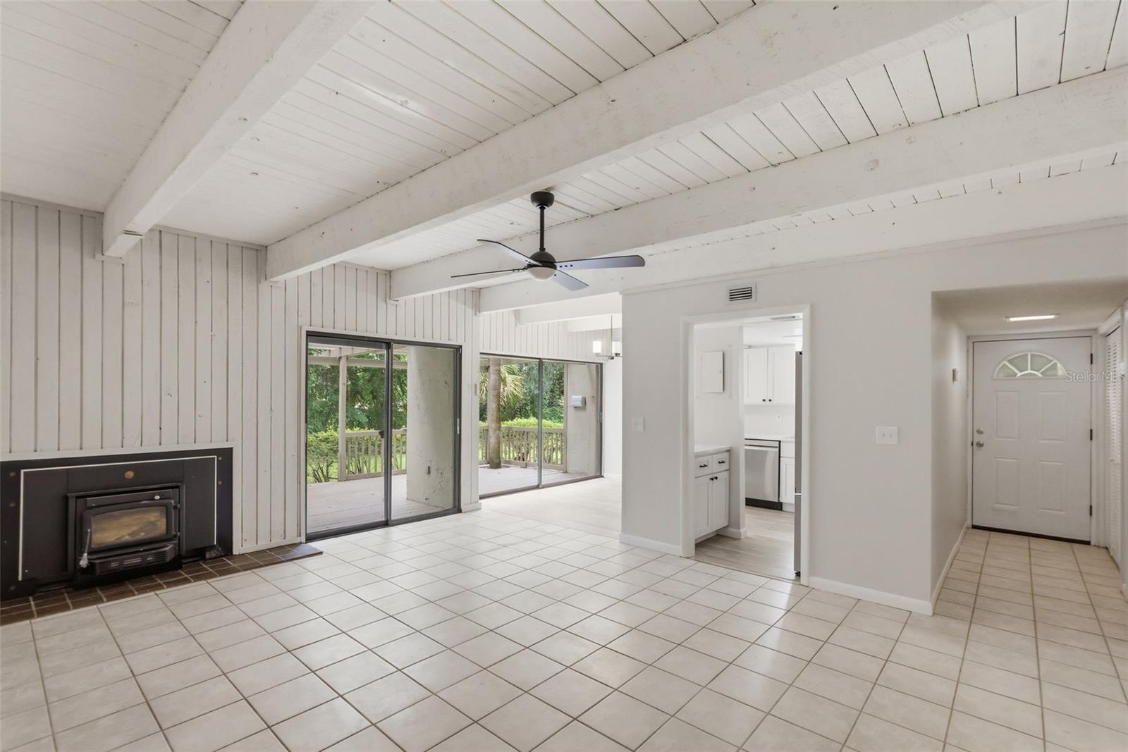 FAIRWAY VILLAS - Residential